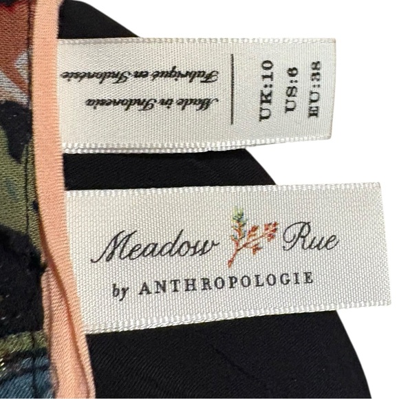 Meadow Rue Anthropologie Art Nouveau Floral Gold Metallic High Neck Keyhole Top - Picture 8 of 10